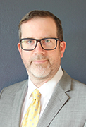 2024 Alumni Association president Andre Swinerton